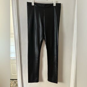 Lulu’s Faux Leather Leggings